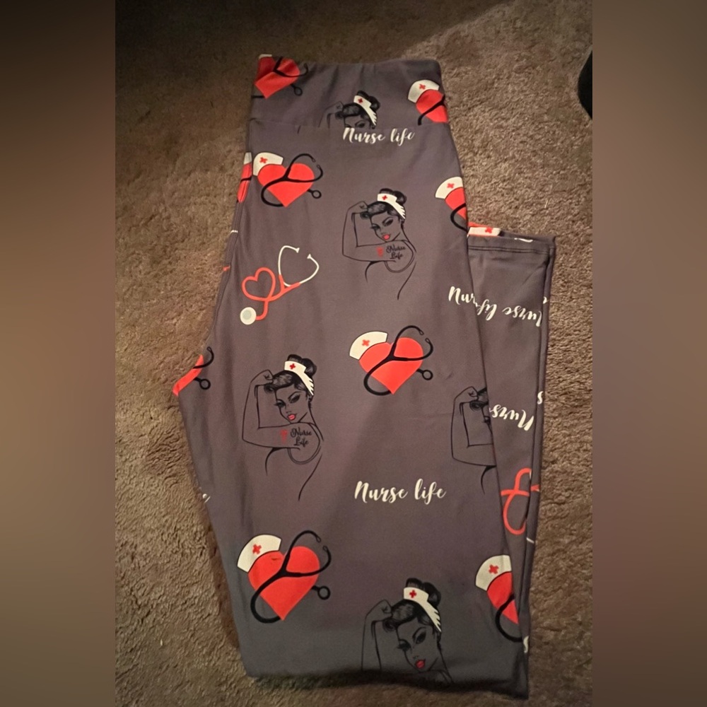 Stylish Gray Nurse Life Leggings